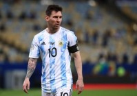 美洲杯点球梅西踢飞了吗:梅西再次饮恨美洲杯，阿根廷真带不动了吗？